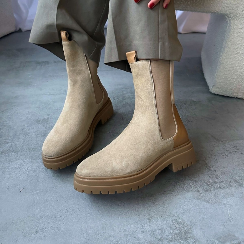 COPENHAGEN SHOES BEVERLY BOOT SUEDE Støvler 282 SAND
