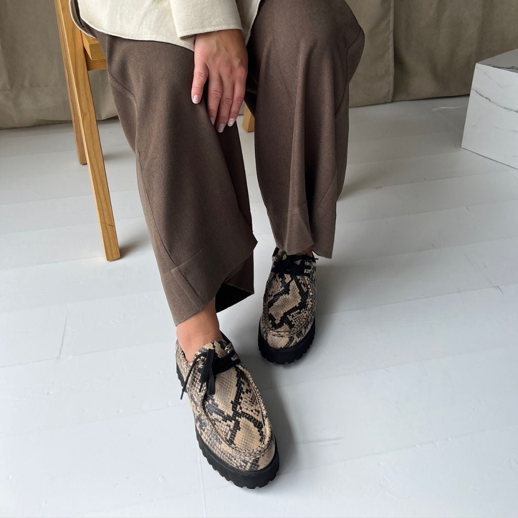 COPENHAGEN SHOES BE PREPARED Shoe 005 TAUPE-BLACK