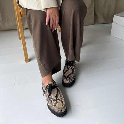 COPENHAGEN SHOES BE PREPARED Shoe 005 TAUPE-BLACK