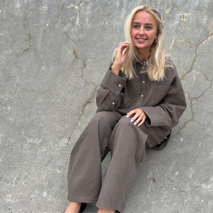 STORIES FROM THE ATELIER by COPENHAGENSHOES BE YOU SHIRT 307 Earth