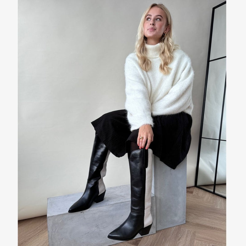 Copenhagen Shoes by Josefine Valentin DIVIDED MULTI Long boot 0094 BLACK/OFF WHITE