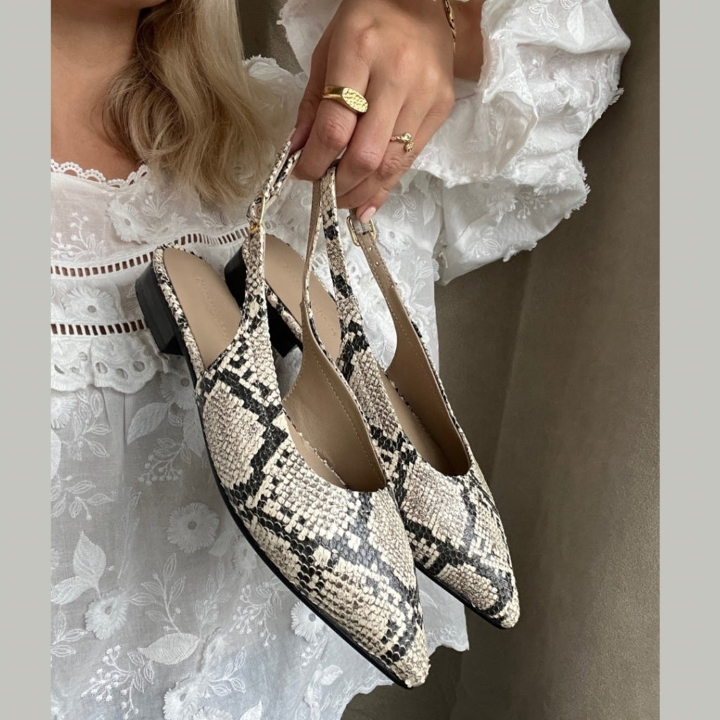COPENHAGEN SHOES FOREVER AND EVER Ballerina 500 BLACK/CREAM