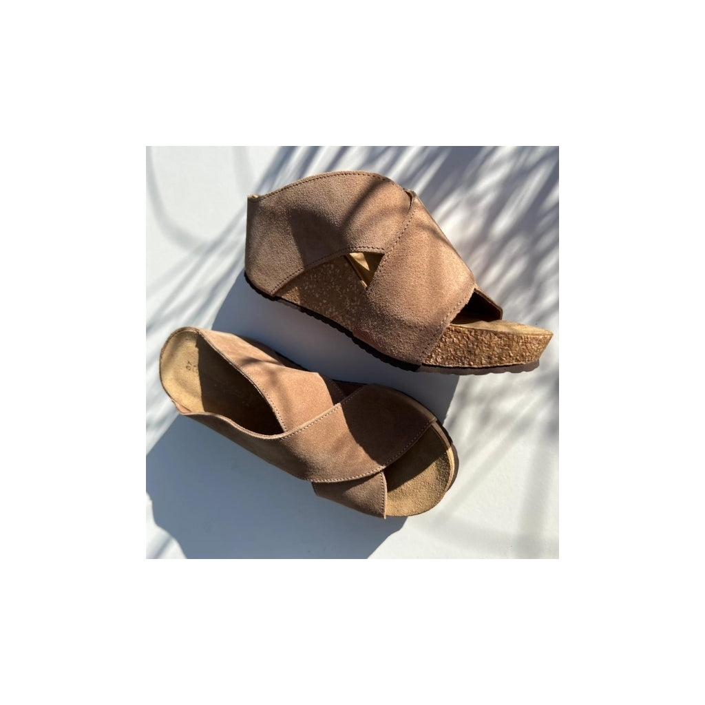 COPENHAGEN SHOES FRANCES 23 Suede Sandaler med kilehæl 00068 BEIGE (BEIGE 132 BIS)