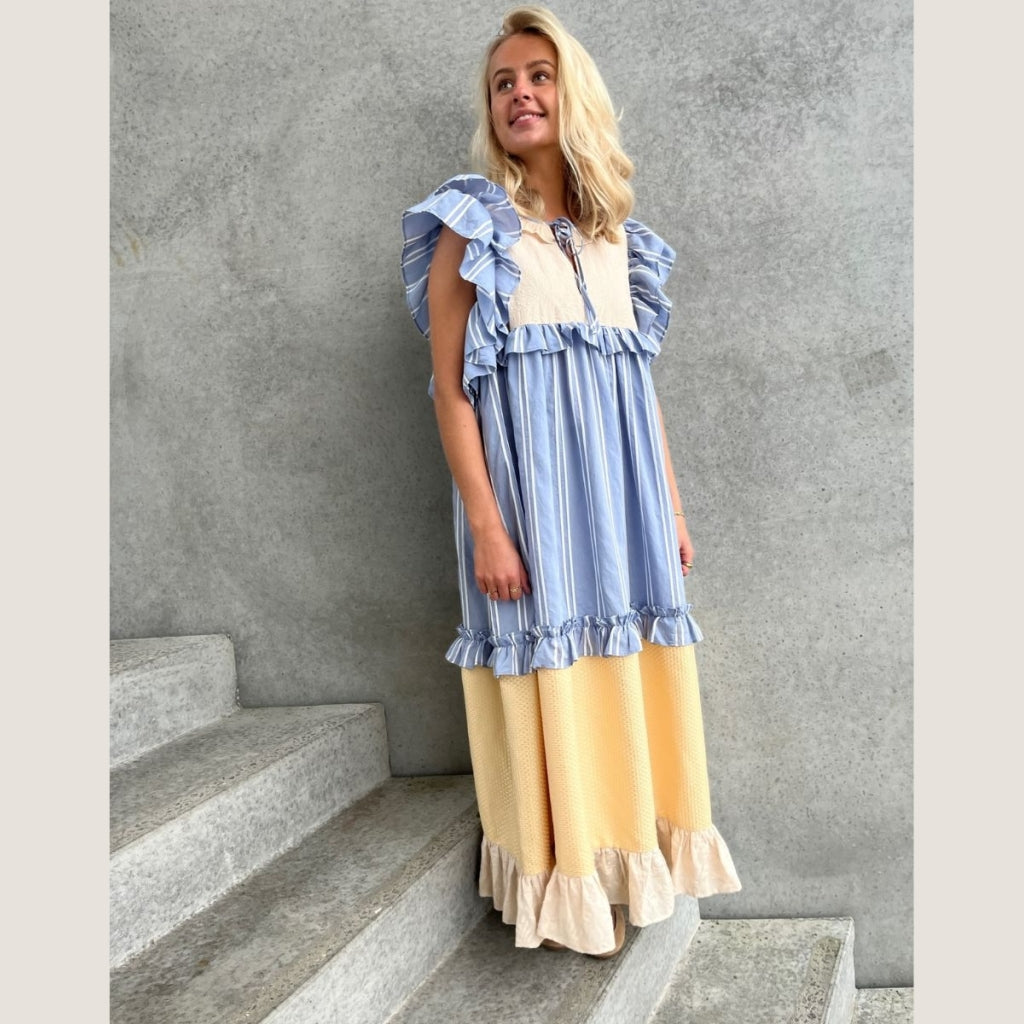 STORIES FROM THE ATELIER by COPENHAGENSHOES HEART DANCE DRESS CLOTHES 00014 BEIGE/LIGHT BLUE