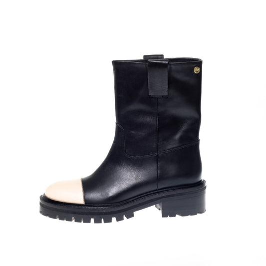 COPENHAGEN SHOES LET'S GO Copenhagenshoes by Josefine Valentin Støvler 1623 BLACK WITH OFF WHITE TOE