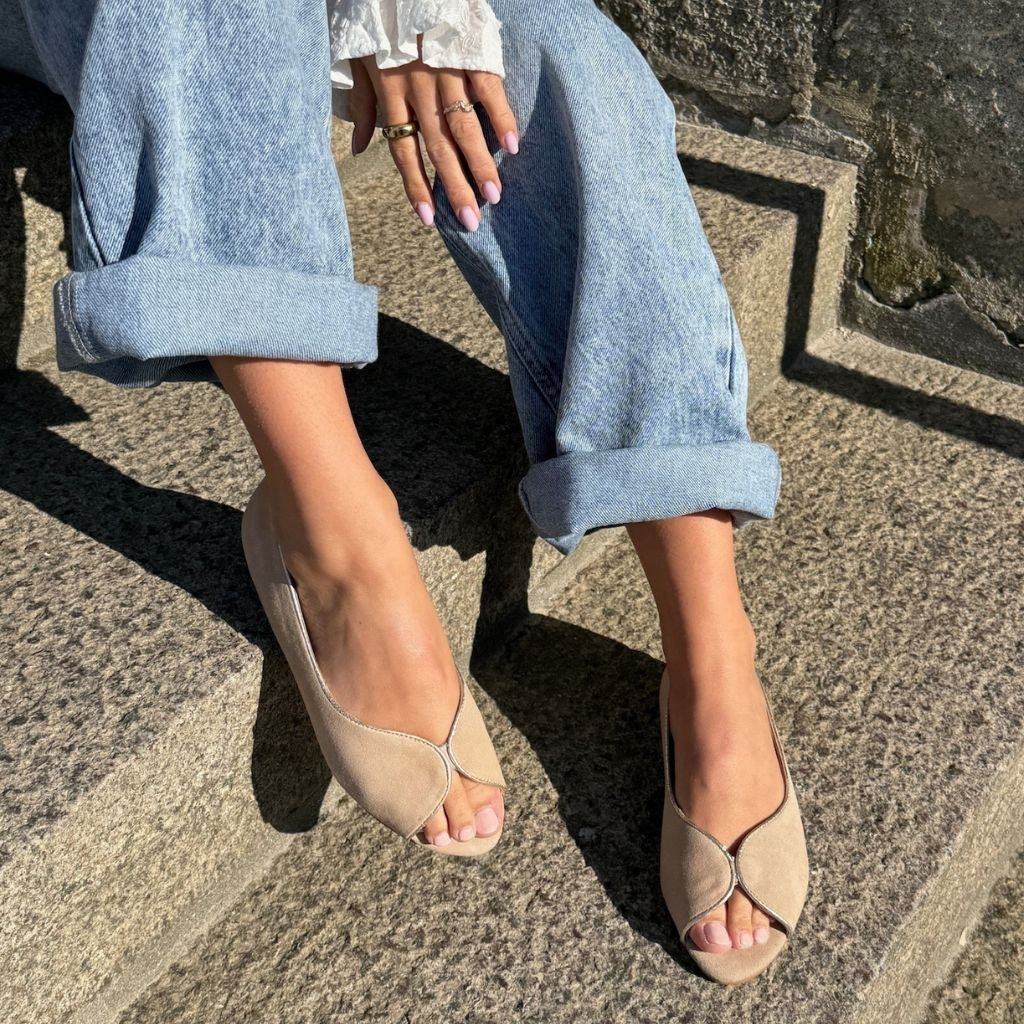 COPENHAGEN SHOES LIKE A MELODY-SUEDE Ballerina 0004 BEIGE/GOLD