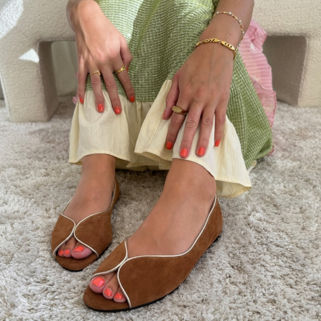 COPENHAGEN SHOES LIKE A MELODY - SUEDE Ballerina 0241 COGNAC