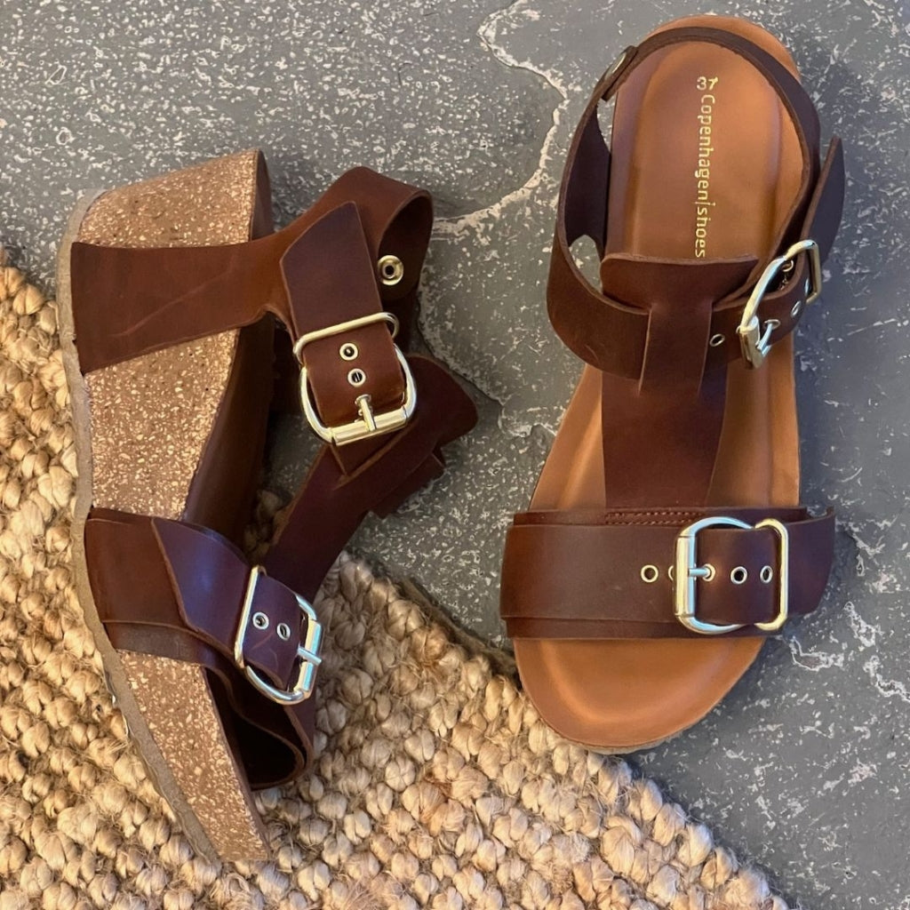 COPENHAGEN SHOES LUCA Sandaler med kilehæl 0012 BROWN