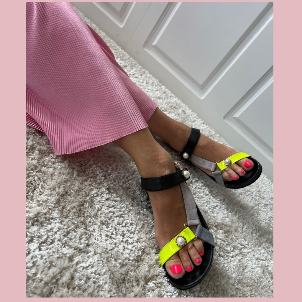 COPENHAGEN SHOES PEACE WITH PEARL 22 Sandaler 02 BLACK/NEON