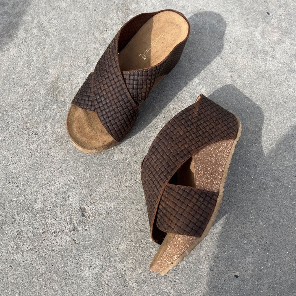 COPENHAGEN SHOES THE DANCE Sandaler med kilehæl 004 Dark brown
