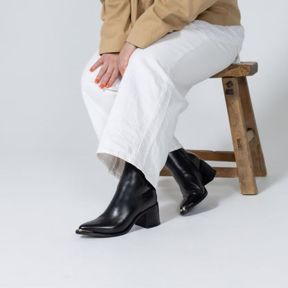 COPENHAGEN SHOES THE EMELY BOOT Støvler 0001 BLACK