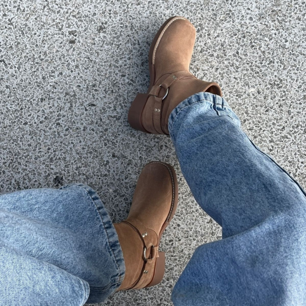 COPENHAGEN SHOES THE MAGIC MOVE SUEDE Støvler 0057 TAUPE