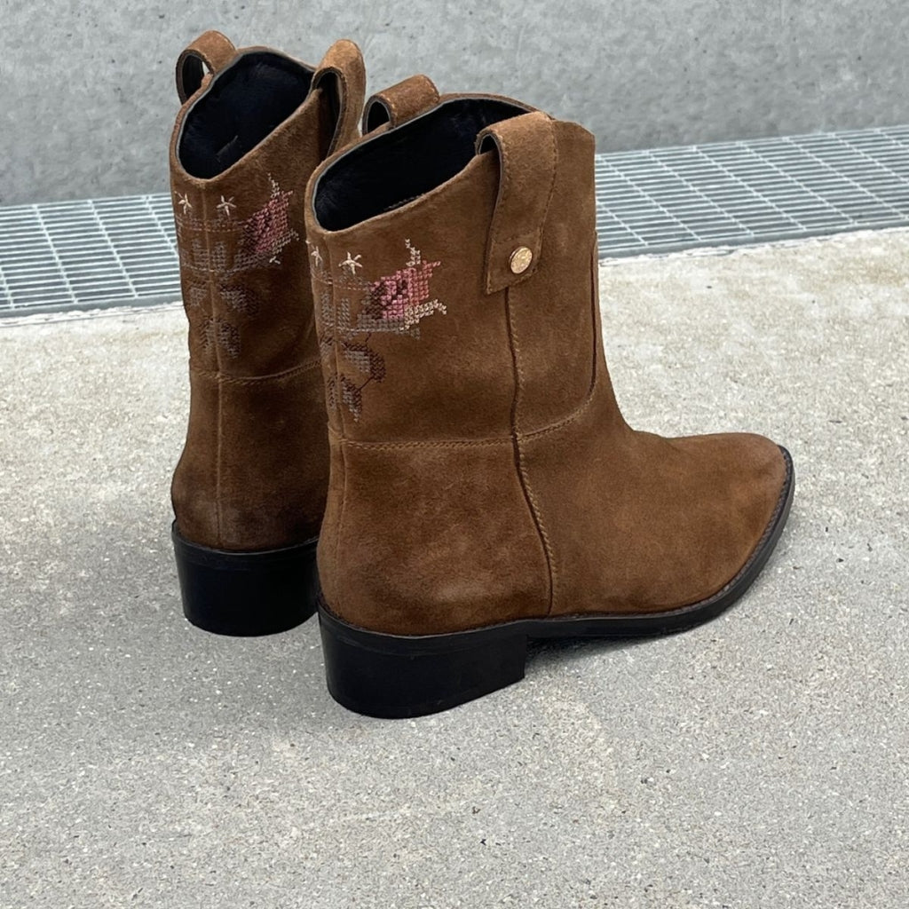 COPENHAGEN SHOES THE MONICE BOOT Støvler 0241 COGNAC