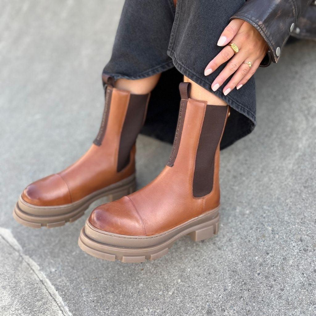 COPENHAGEN SHOES YOU AND ME MID Støvler 0241 COGNAC