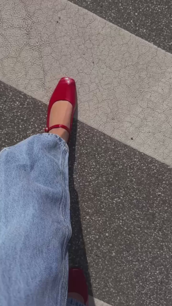 COPENHAGEN SHOES ALL FOR LOVE-PATENT Ballerina 0016 RED