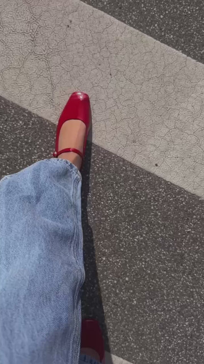 COPENHAGEN SHOES ALL FOR LOVE-PATENT Ballerina 0016 RED
