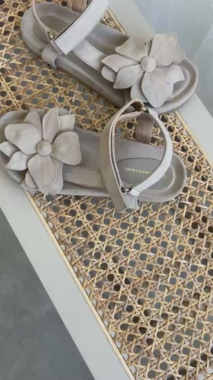 COPENHAGEN SHOES MY FLOWERS Sandaler 0301 BISCUIT