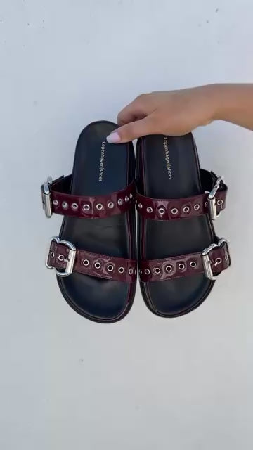 COPENHAGEN SHOES MAGICAL WALK PATENT Slippers 0108 DEEP CHERRY