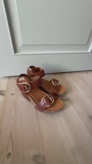 COPENHAGEN SHOES LUCA Sandaler med kilehæl 0012 BROWN